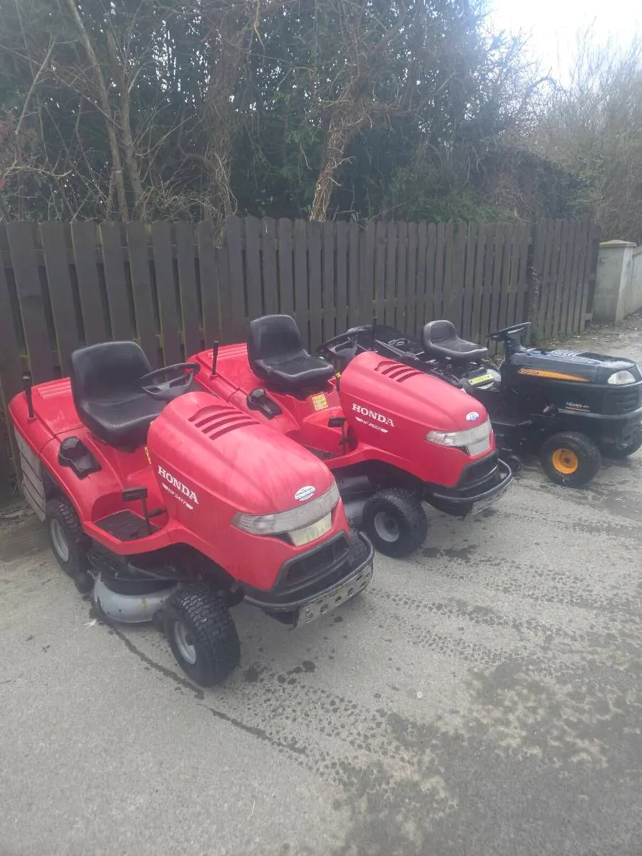 Ride on mowers - Image 1