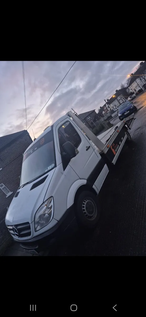 2009 MERCEDES TOW TRUCK DOE - Image 2