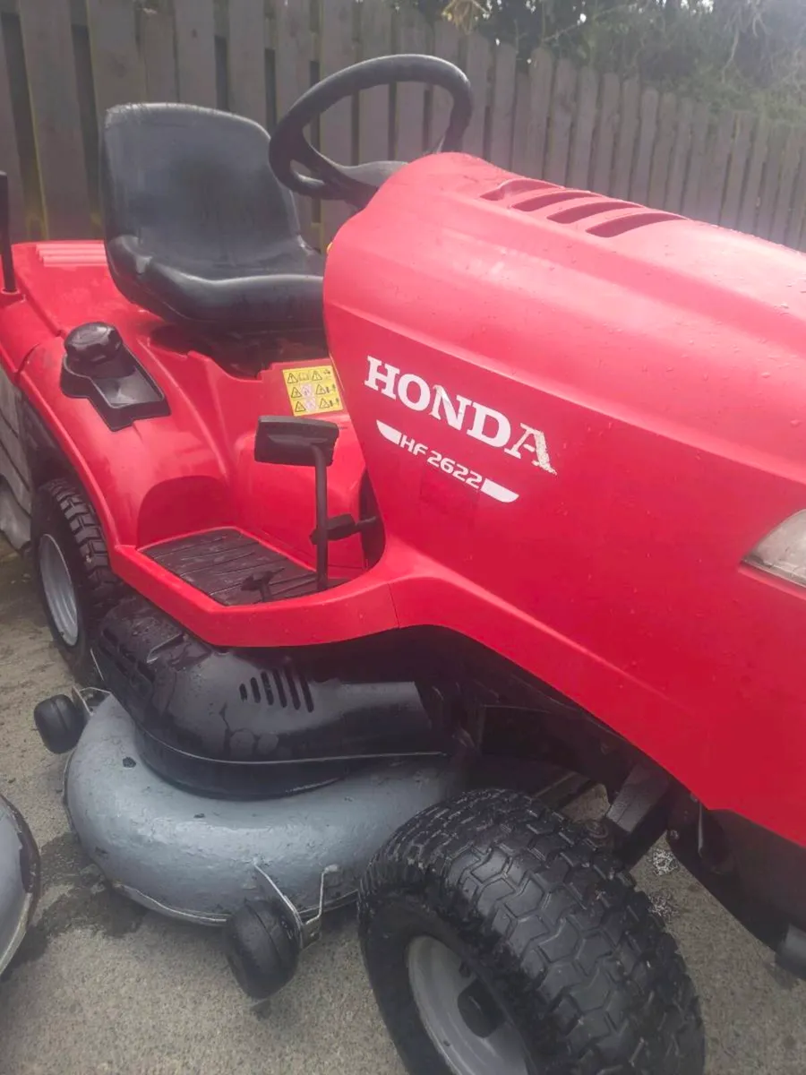 Ride on mowers - Image 4