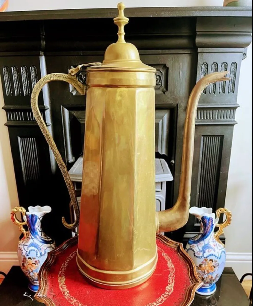 Vintage 55cm brass pot - Image 1