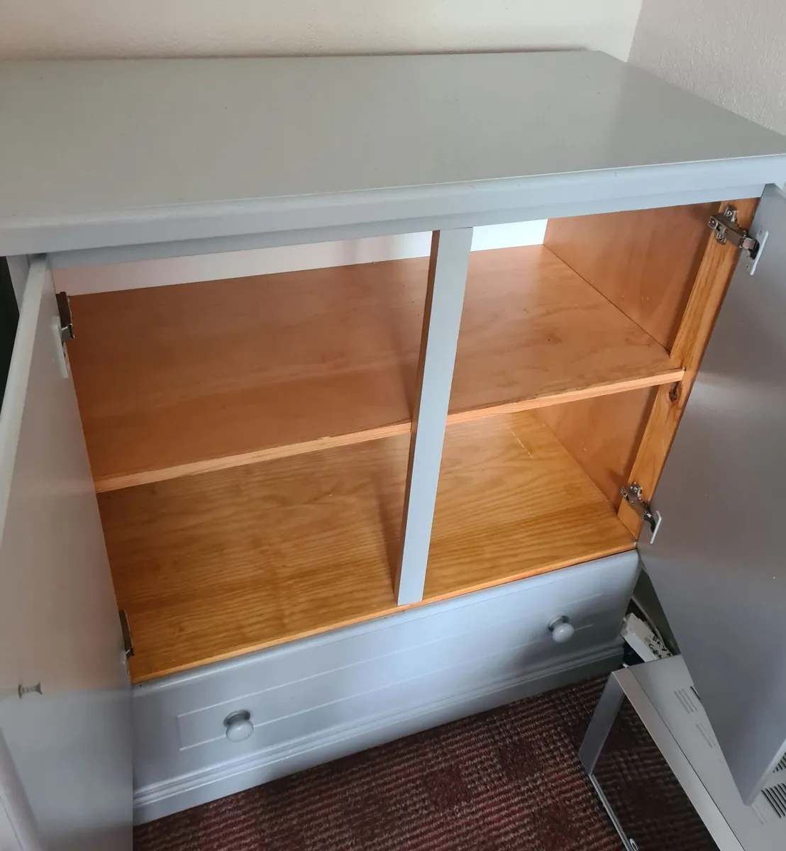 Kitchen Cupboard - Image 3