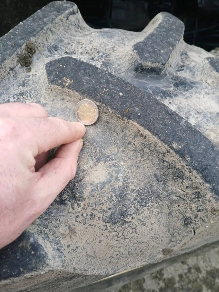 4 tractor tyres - Image 2