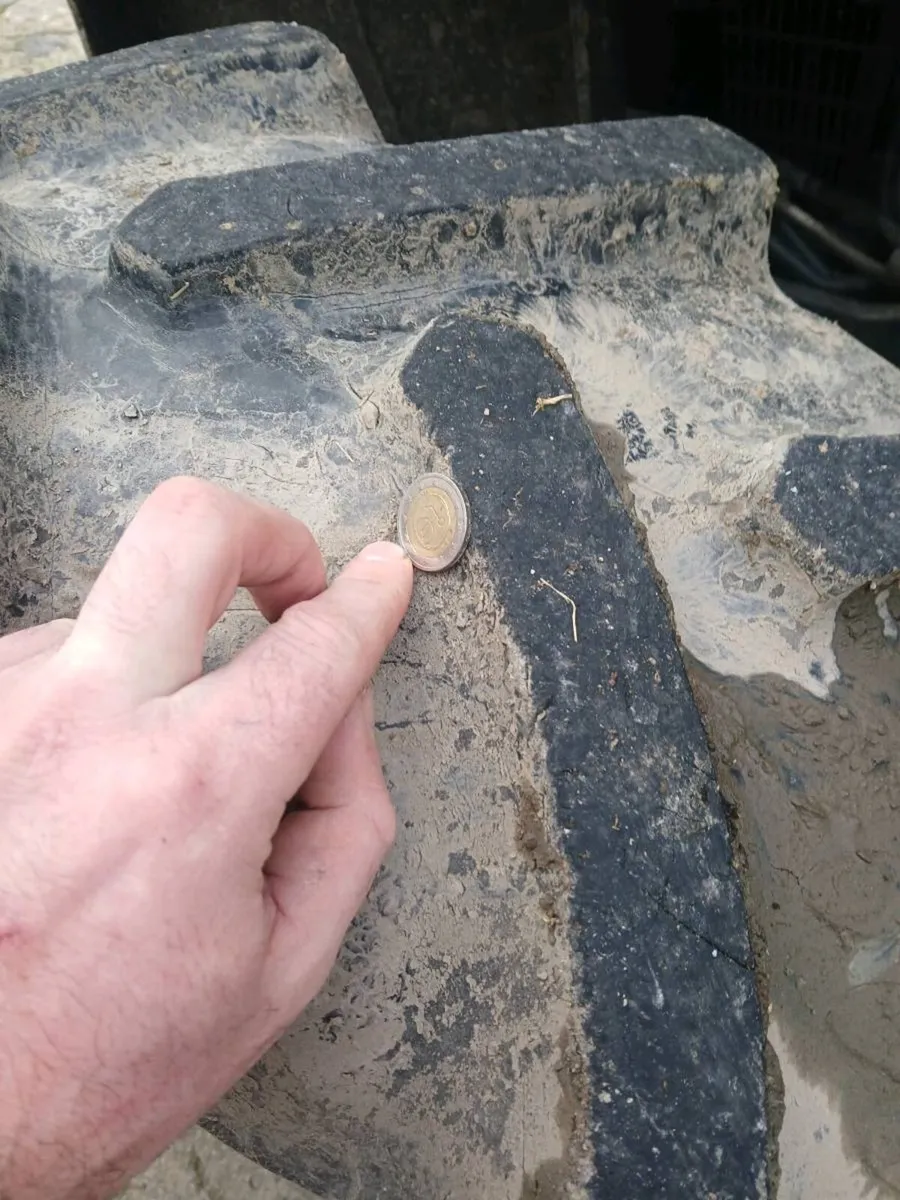 4 tractor tyres - Image 3