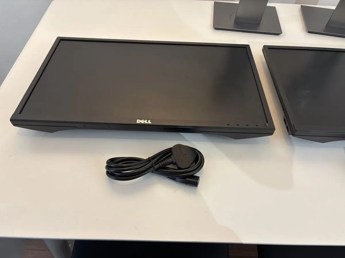 2 Dell monitors P2217H for sale - Image 2