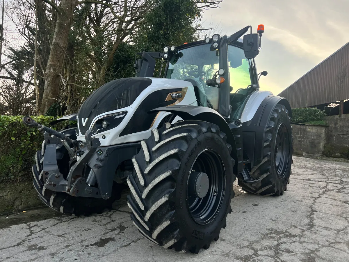 2019 Valtra T234 Unlimited - Image 3