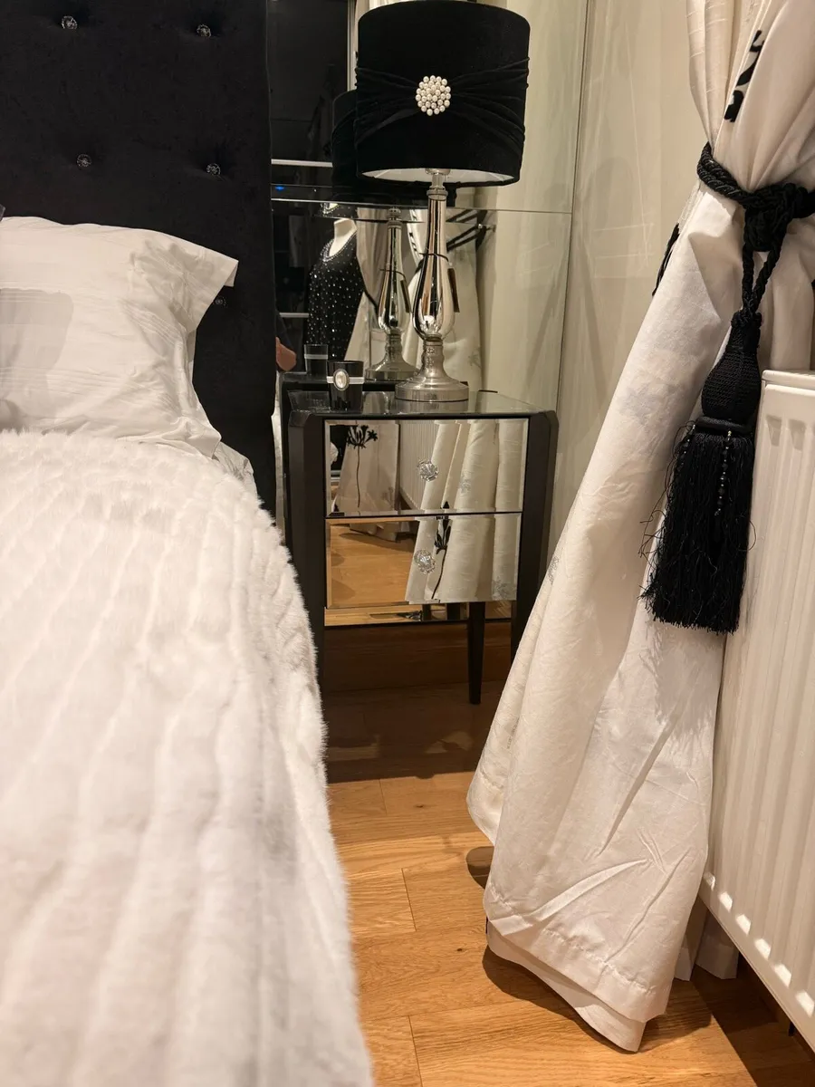 King size black bed with diamonte plus lockers etc - Image 3