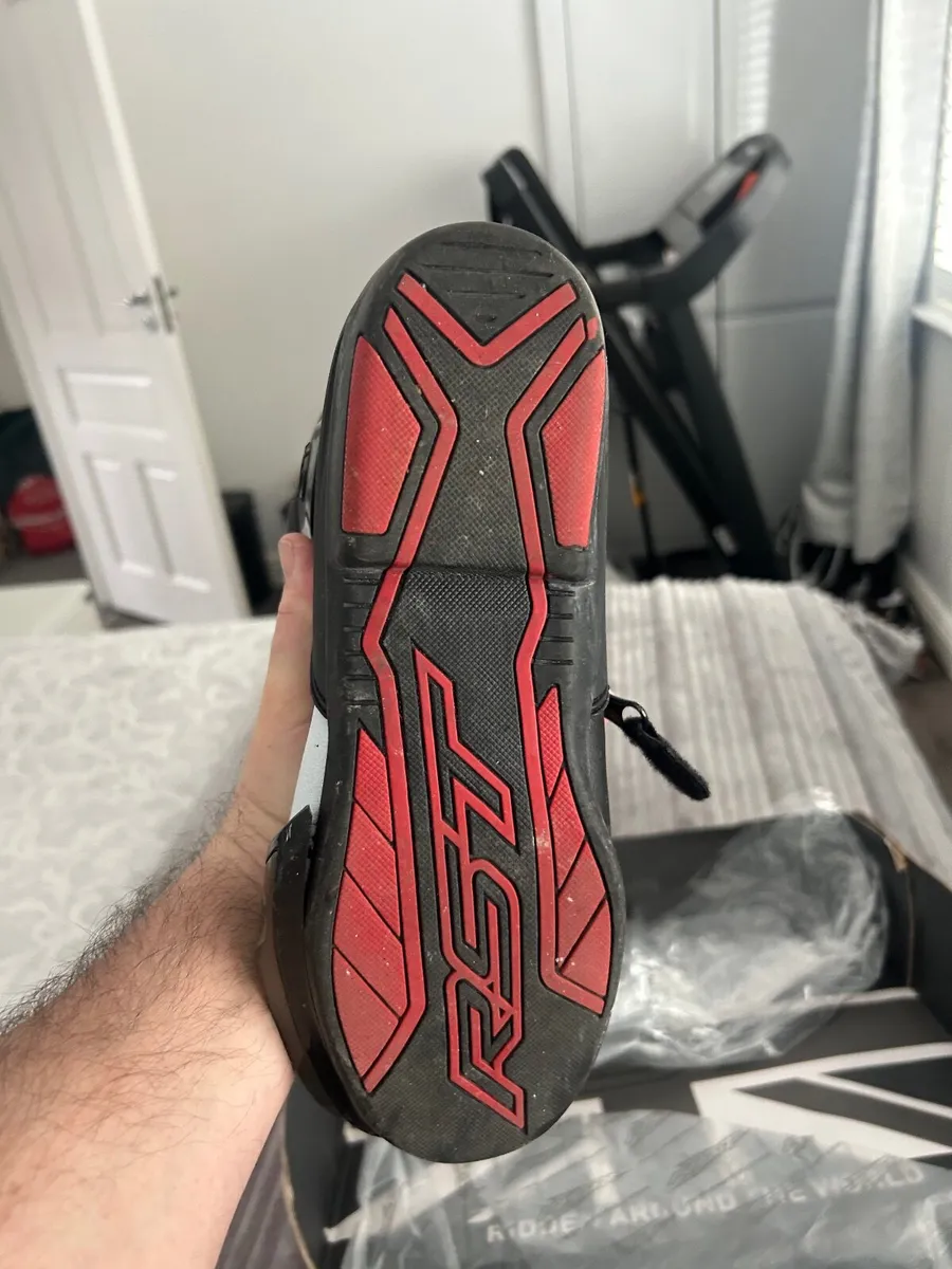 Motorbike boots - Image 4