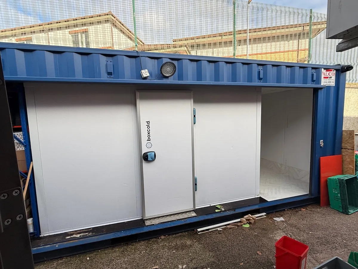 Shipping Container with fridge catering butchers - Image 2