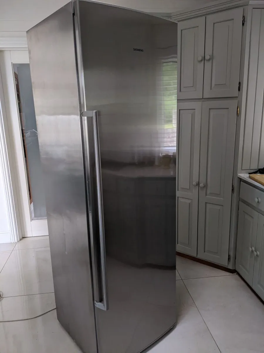Siemens Freezer - Image 1