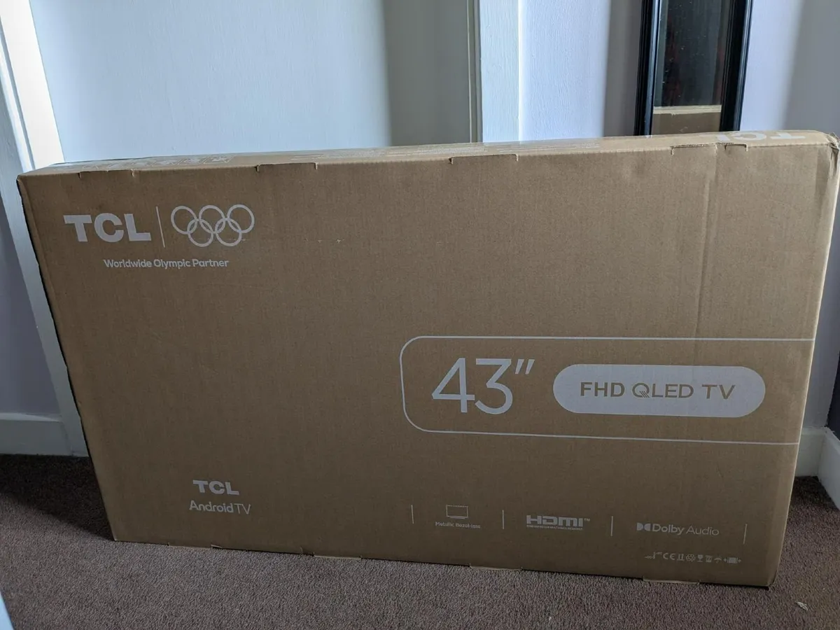 43 inch TV - TCL - Image 1