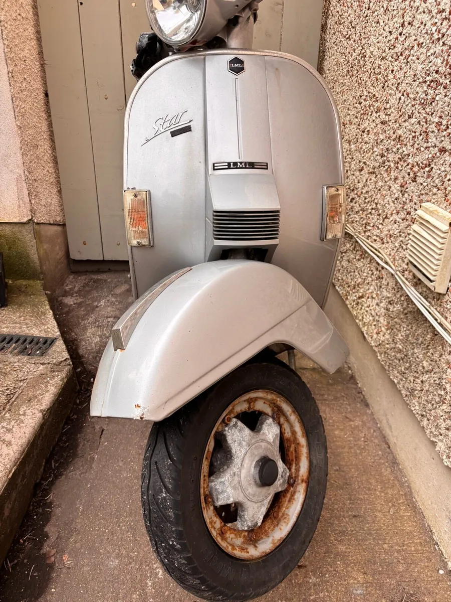 LML Star 4T 125 Scooter - Image 2