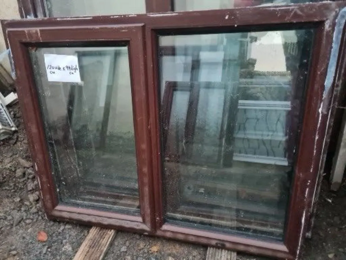 Selection of PVC windows in perfect condition - Image 4