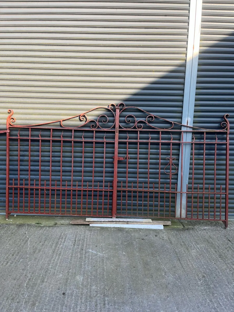 Pair of Antique Gates - Image 4