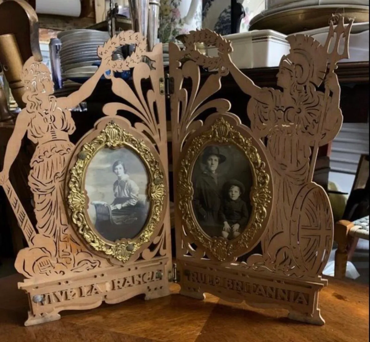 early 1900s fretwork photo frame - Image 1