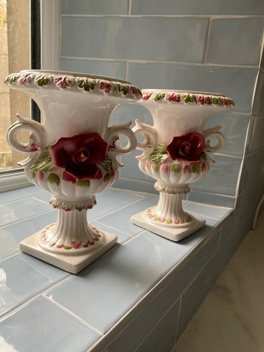Vase pair - Image 1