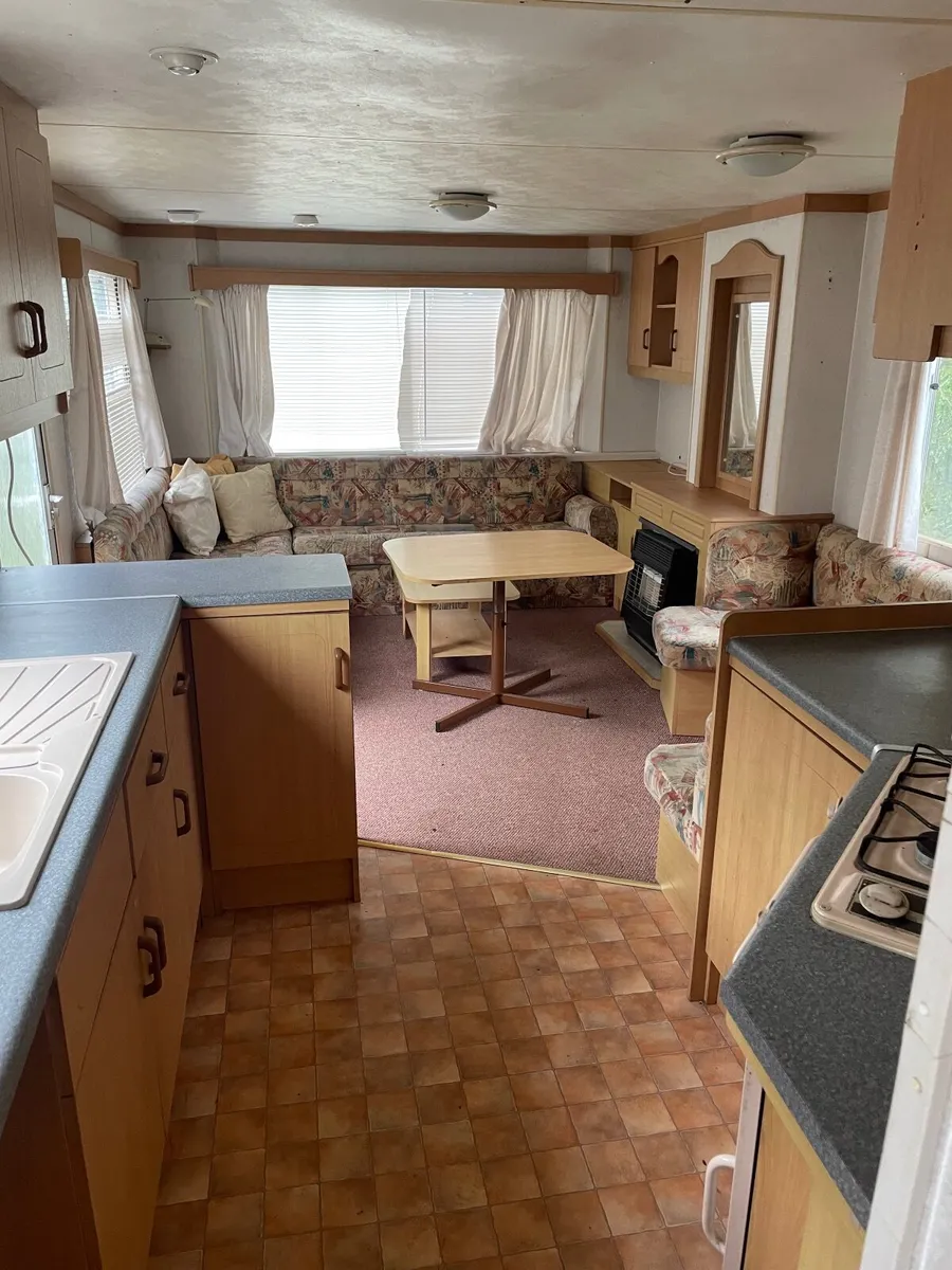 Florida 35ft x 10ft 3bed mobile home - Image 3