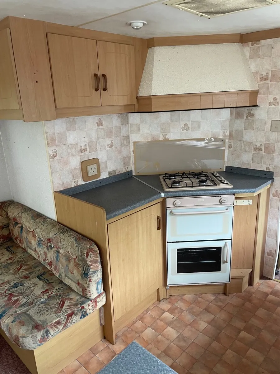 Florida 35ft x 10ft 3bed mobile home - Image 4