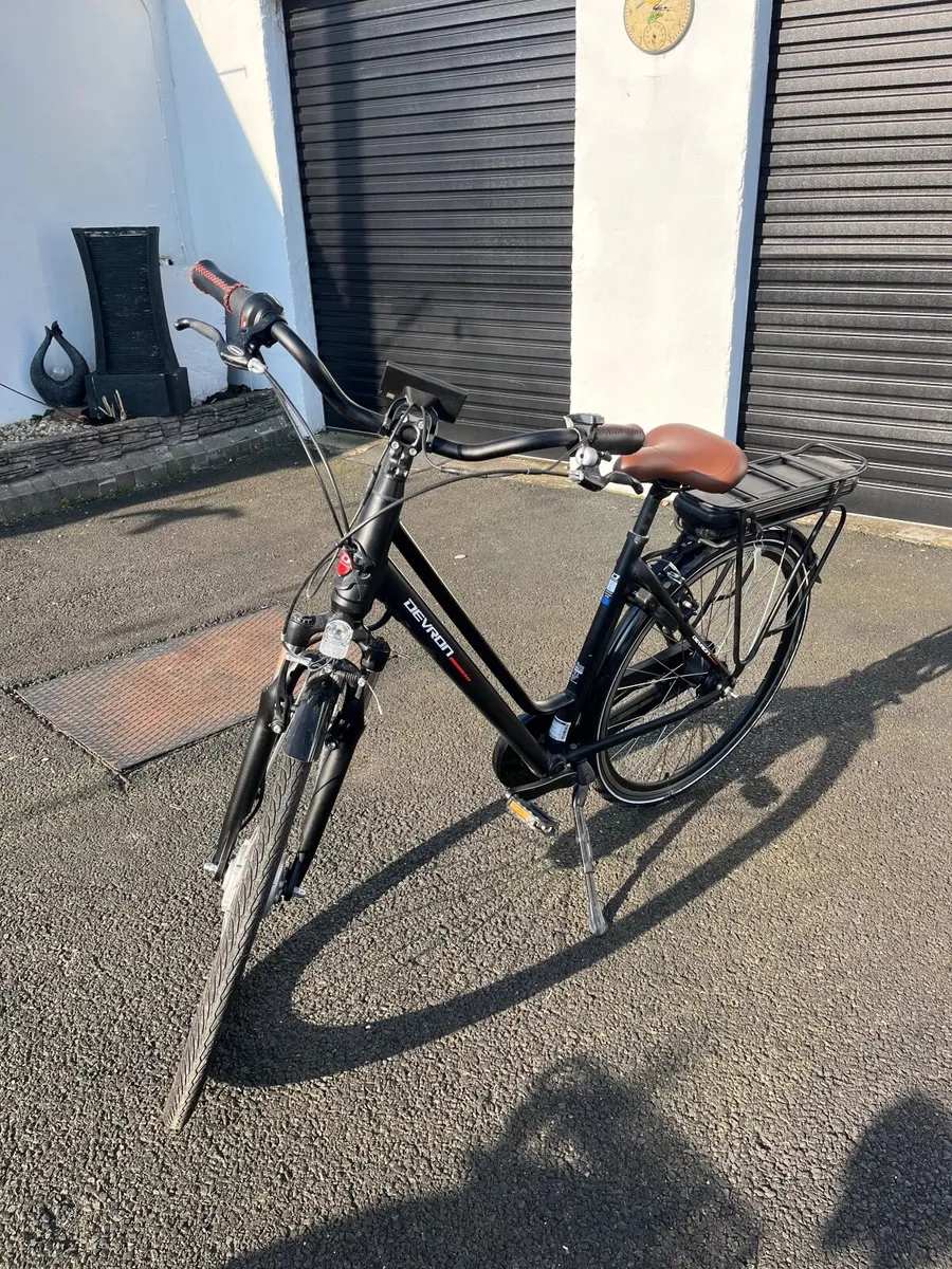 Ladies Electric bike - Image 1