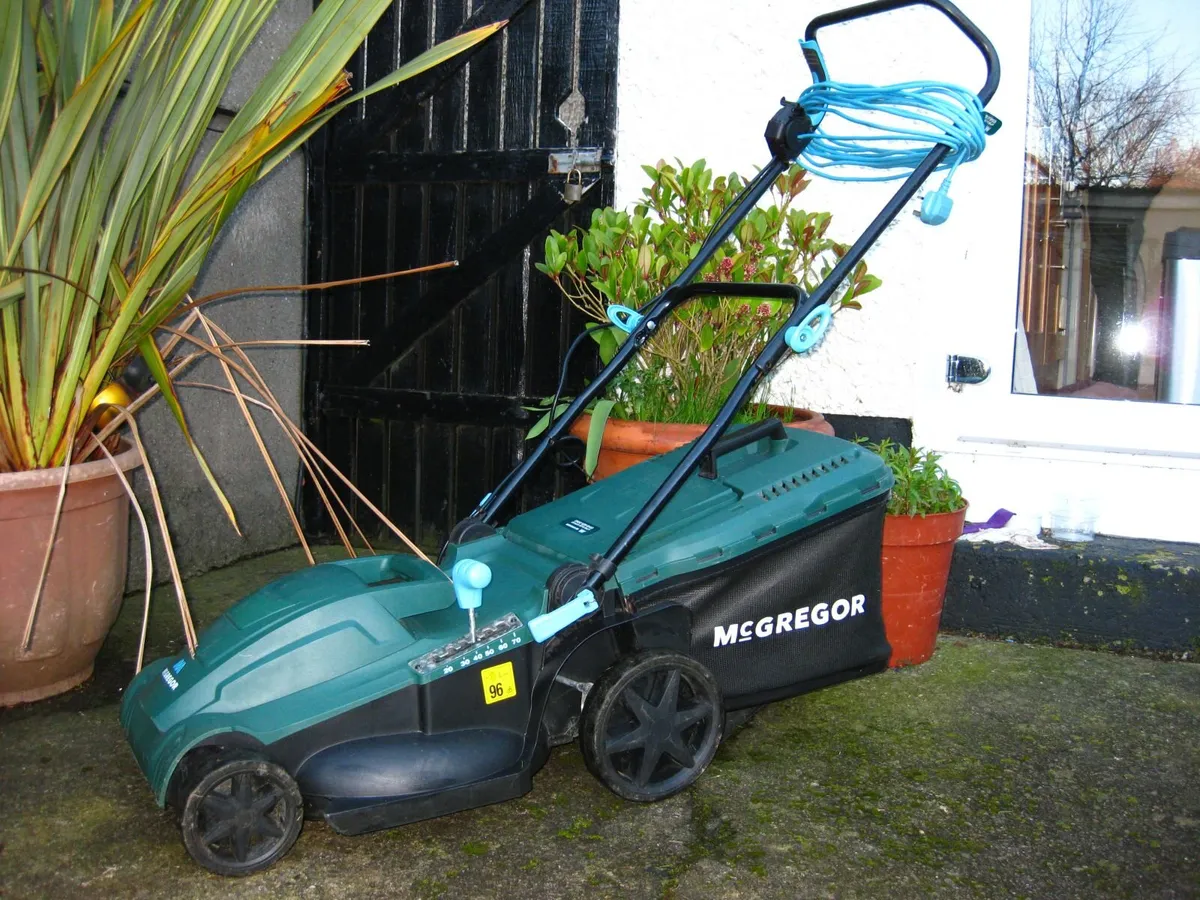 2023 McGREGOR 40cm. Quality Electric Lawnmower. - Image 1
