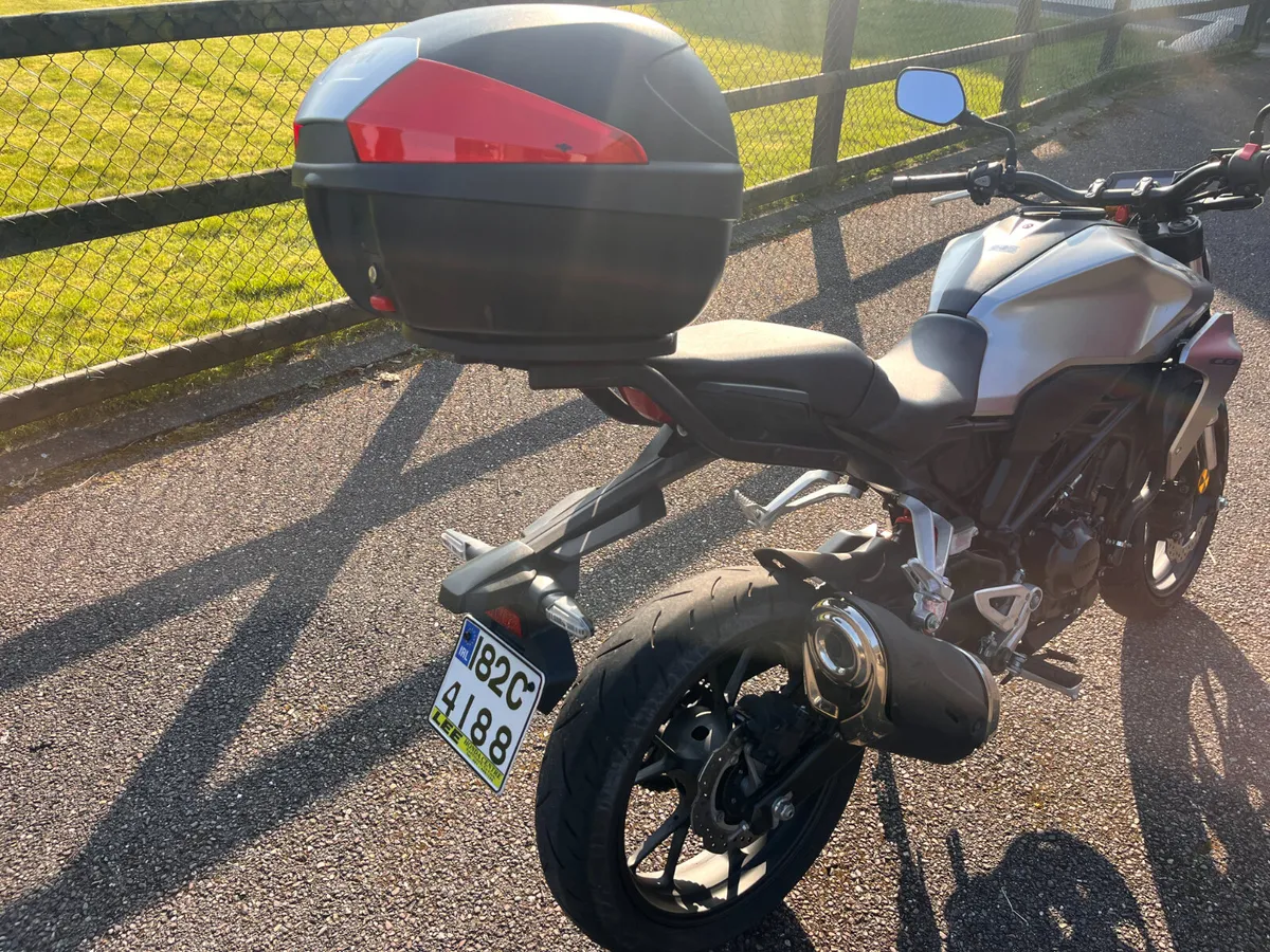 2018 Honda CB300R - Image 3