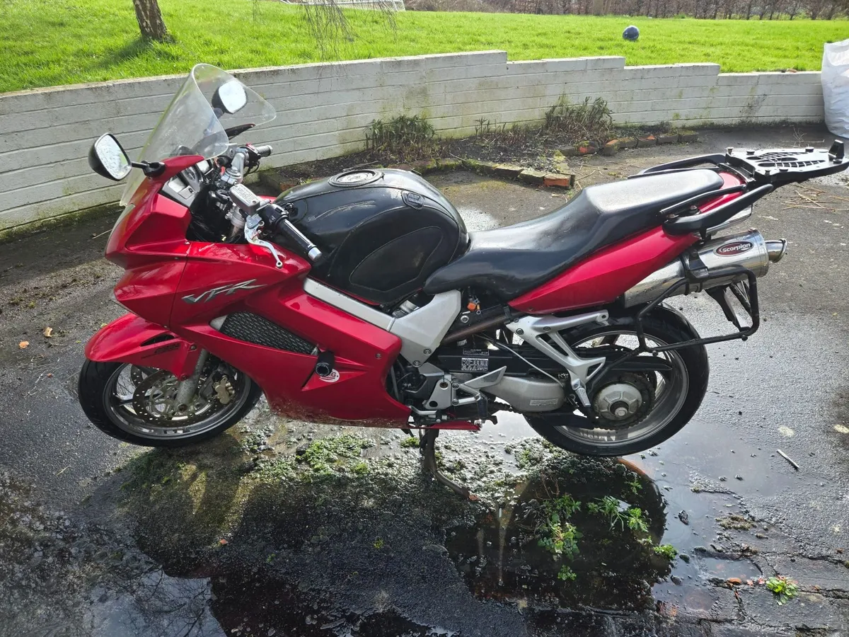 Honda VFR 2007 - Image 3