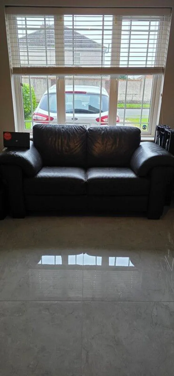 leather couch - Image 3