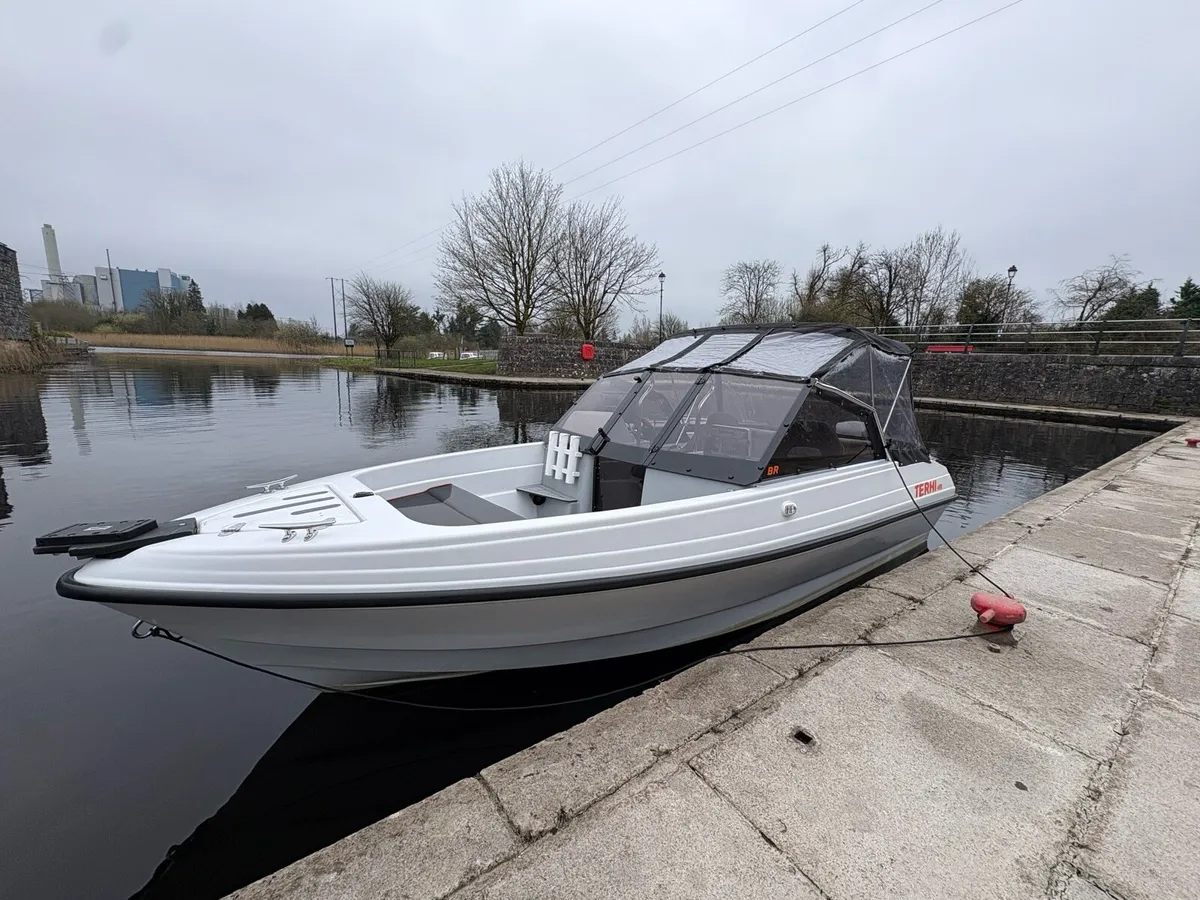 TERHI 480BR BOAT AND TRAILER FOR SALE - Image 1