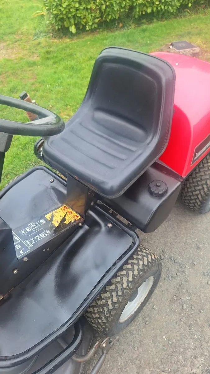 Front deck mower - Image 4