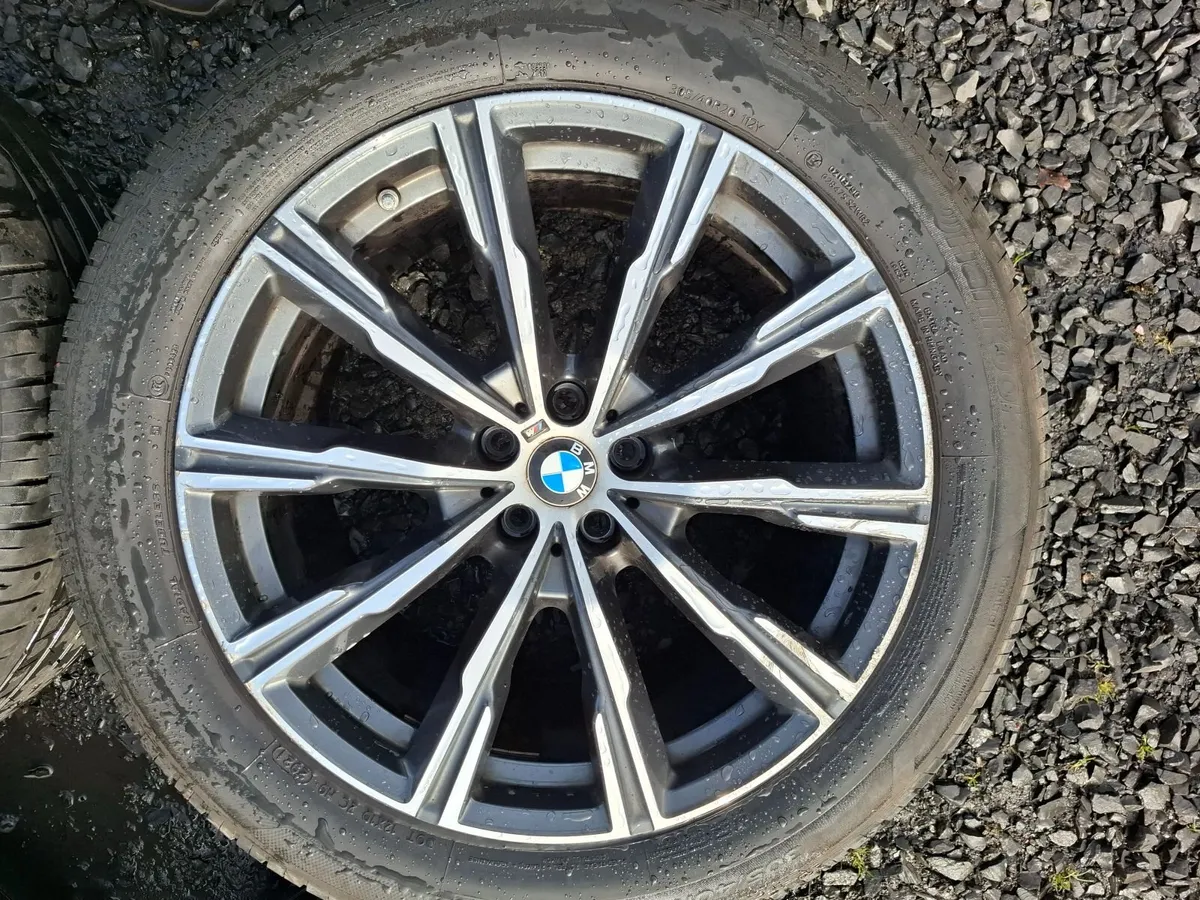 20" Genuine Bmw X5 G05 M Sport Alloys with tyres - Image 3