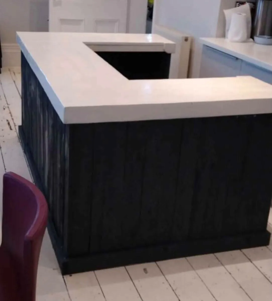 Handmade rustic homebar - Image 4