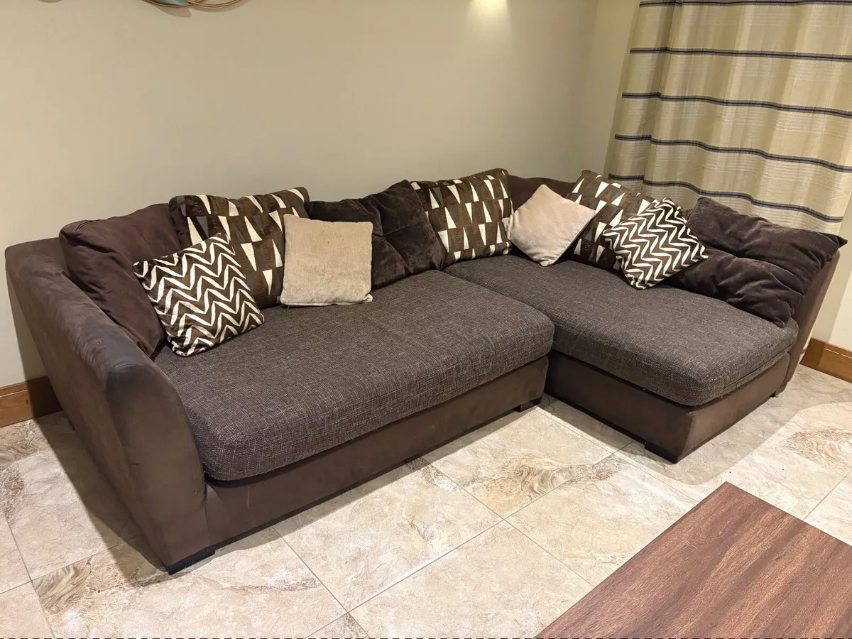Corner sofa - Image 1
