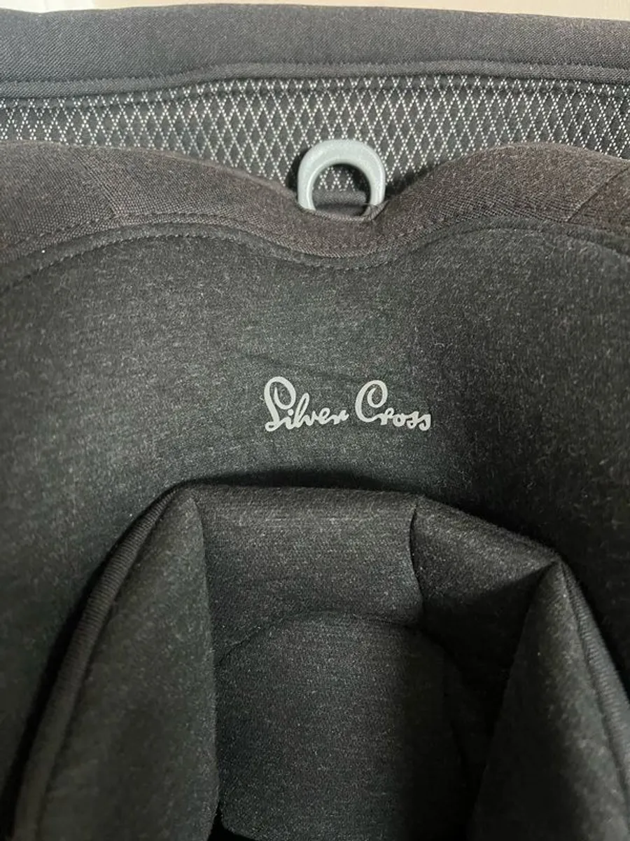 Silvercross All Size Rotating Car Seat - Excellent condition - Image 4