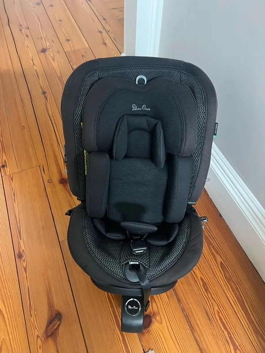 Silvercross All Size Rotating Car Seat - Excellent condition - Image 1