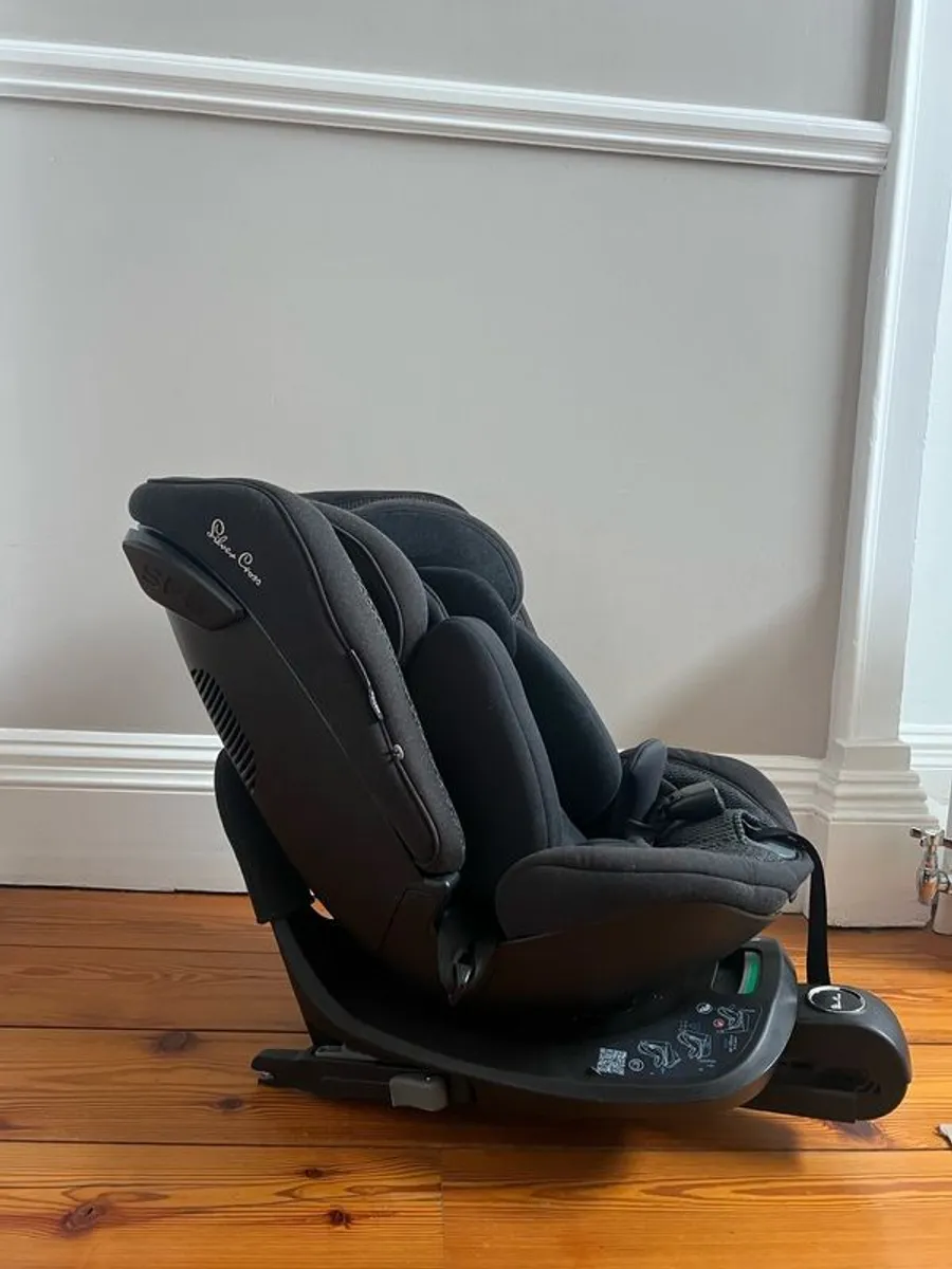 Silvercross All Size Rotating Car Seat - Excellent condition - Image 2