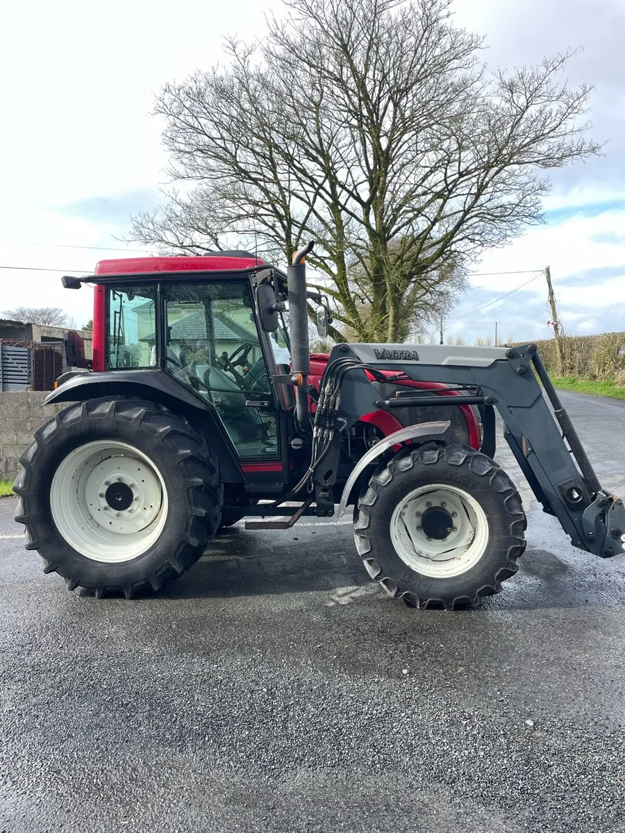 Valtra A92 - Image 3