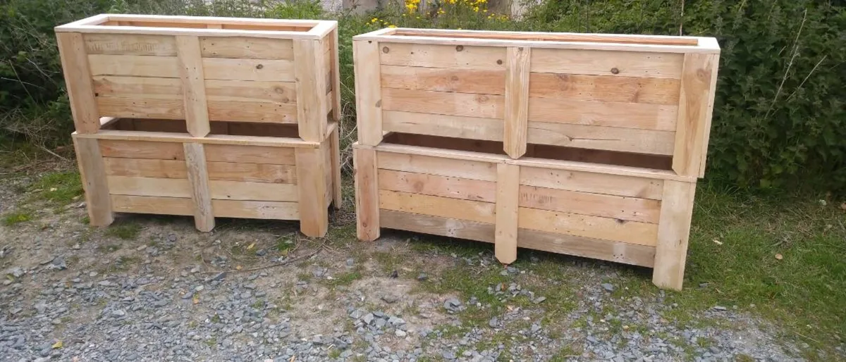 Handmade rustic garden planters - Image 1