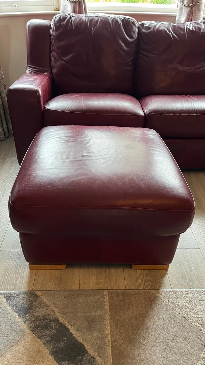Red leather recliner couch - Image 3