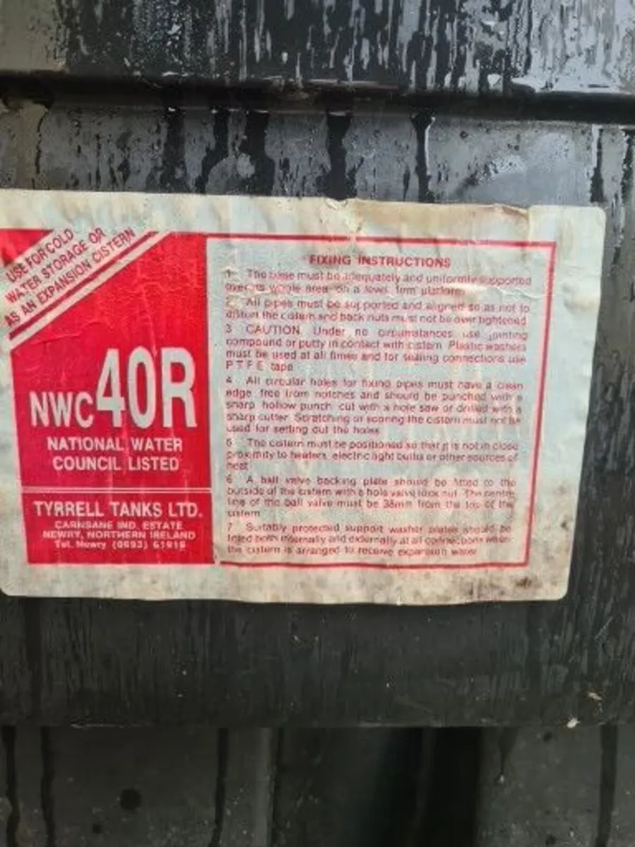 3 x water tanks with internals and connections - Image 4