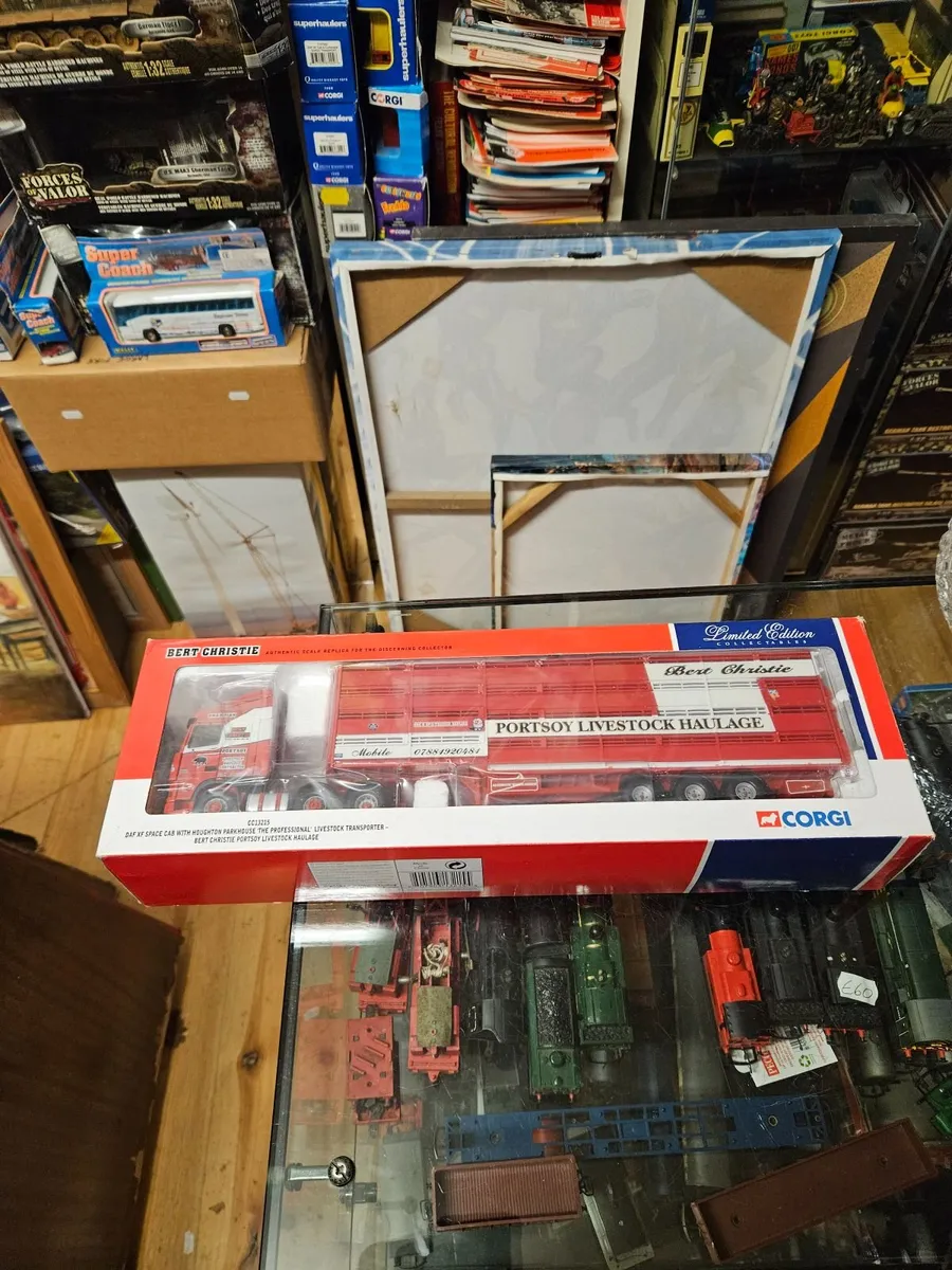 Corgi DAF Tractor Unit and Livestock Trailer 1.50 - Image 1