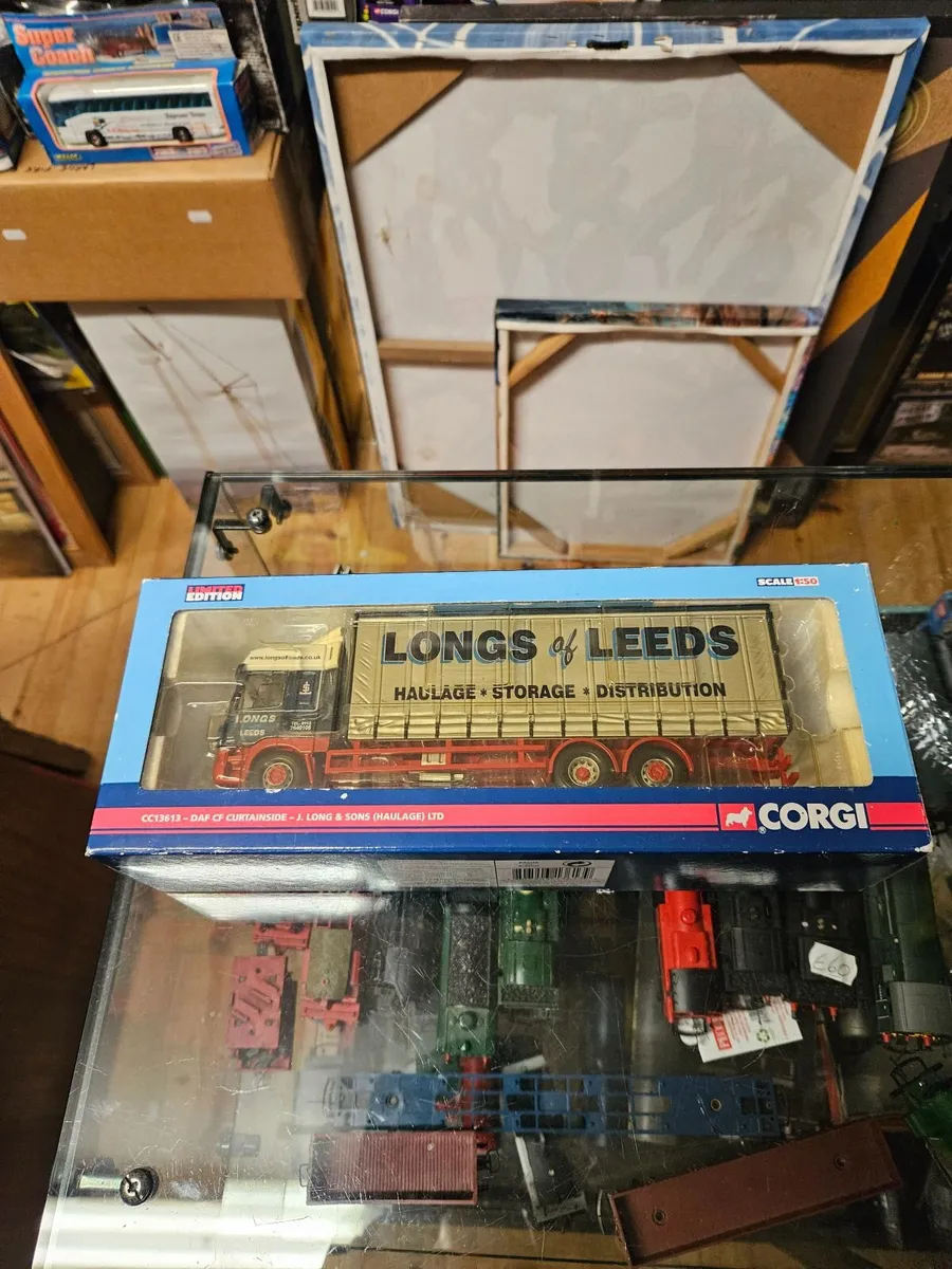 Corgi DAF Curtainside Rigid 1.50 - Image 1