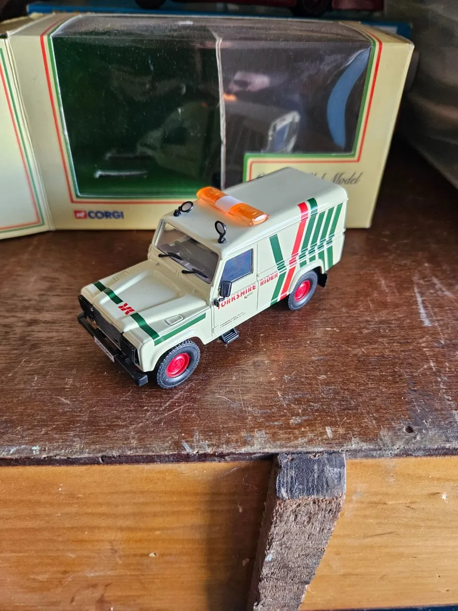 Corgi Landrover - Image 3