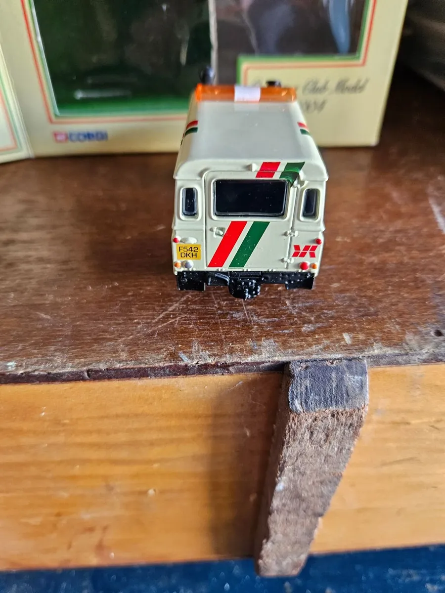 Corgi Landrover - Image 4