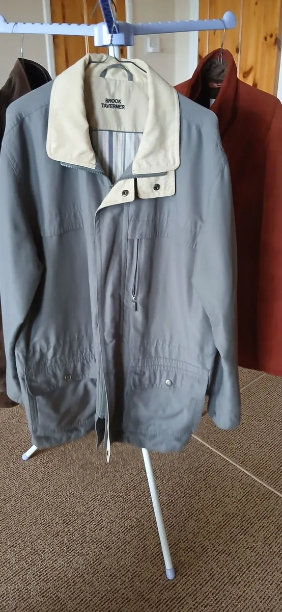 Gents Smart Coat Size 44 - Image 2