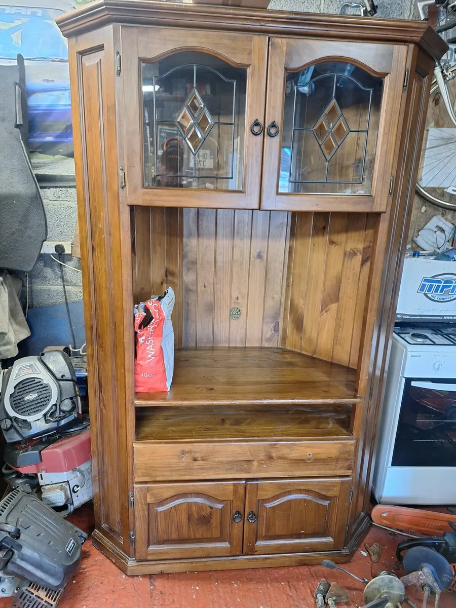 Living room cabinets - Image 2