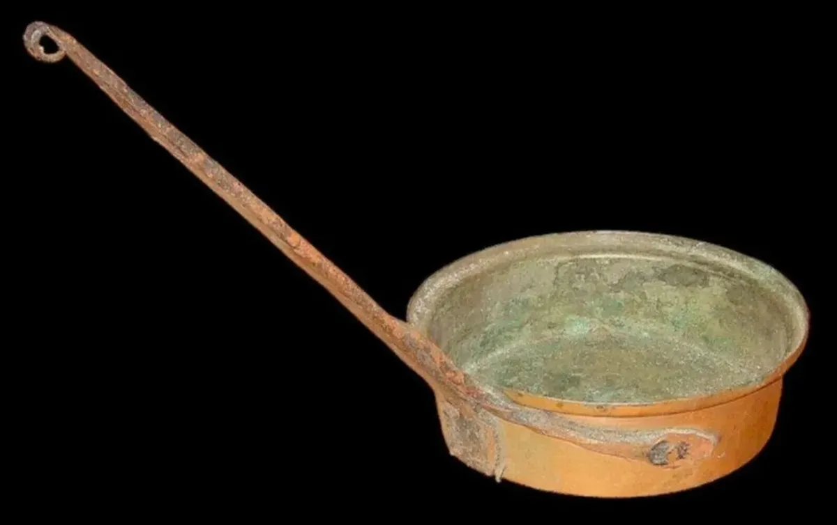 Vintage Brass/Copper Skillet - Image 2
