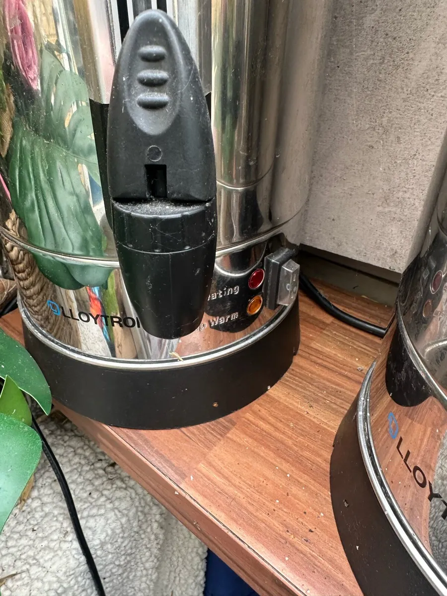 Electric hot water dispenser 20 litres x 2 - Image 2