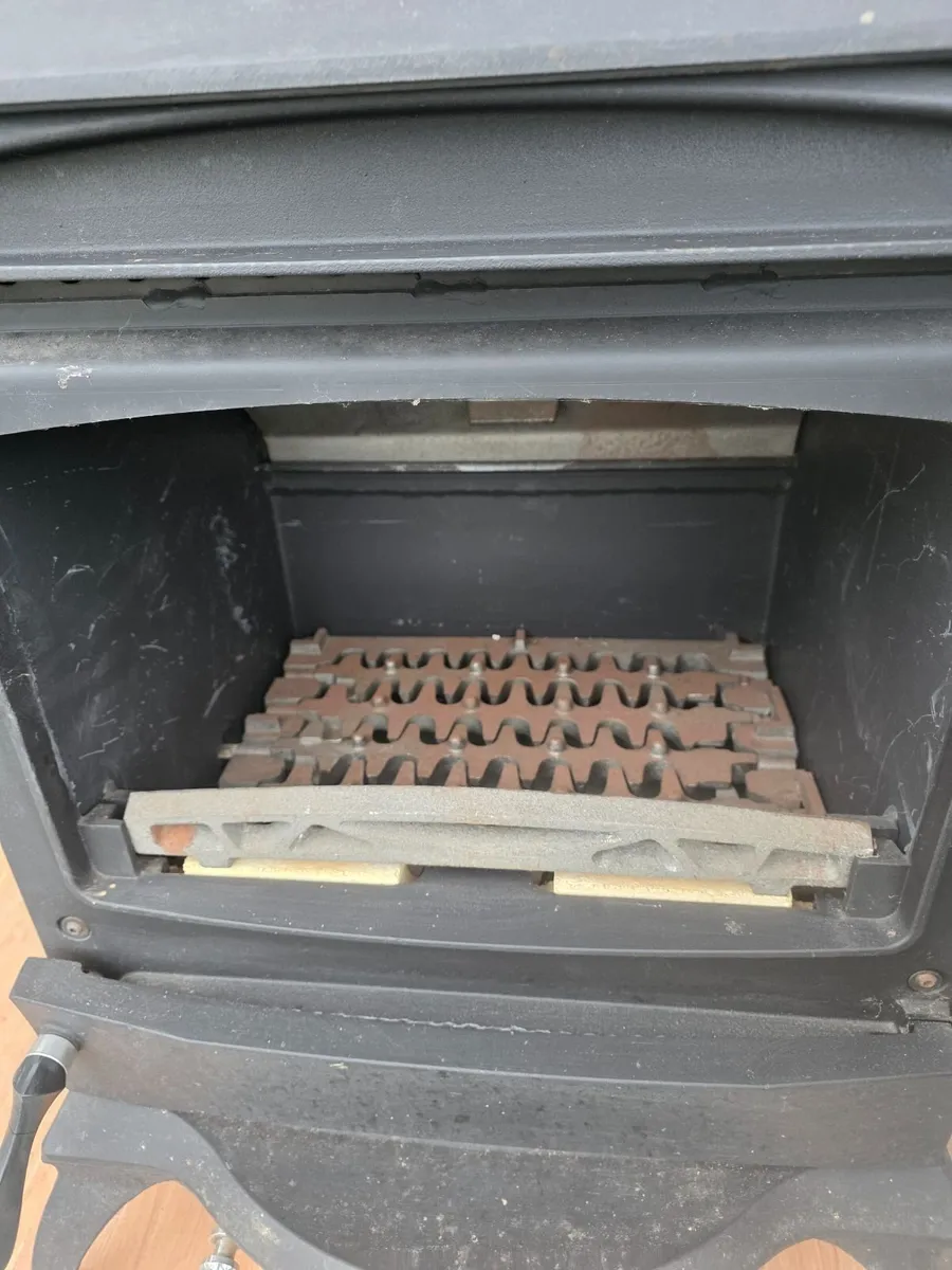 Stanley Boiler Stove - Image 1