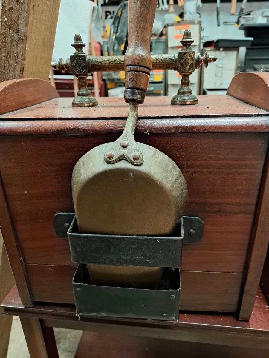Victorian Coal scuttle - Image 1