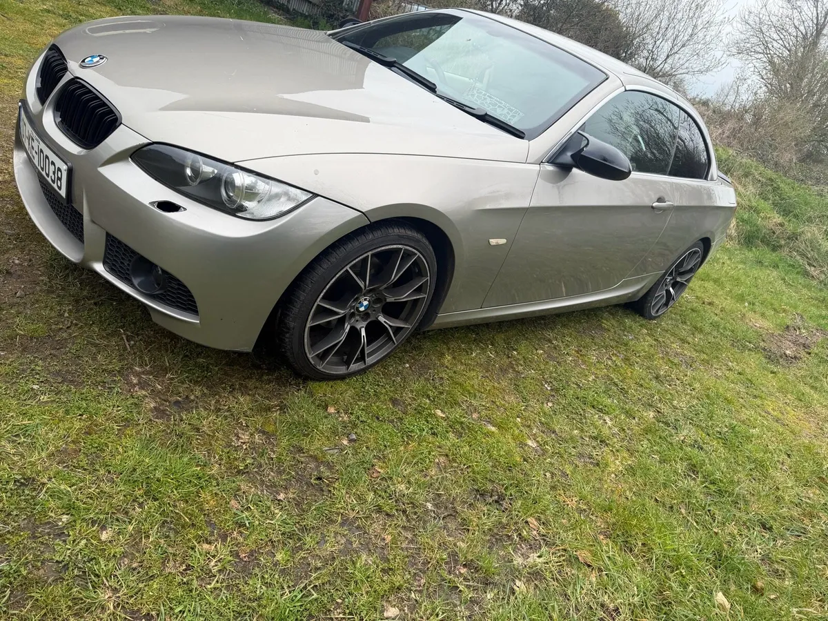 BMW 320I  E93 - Image 3