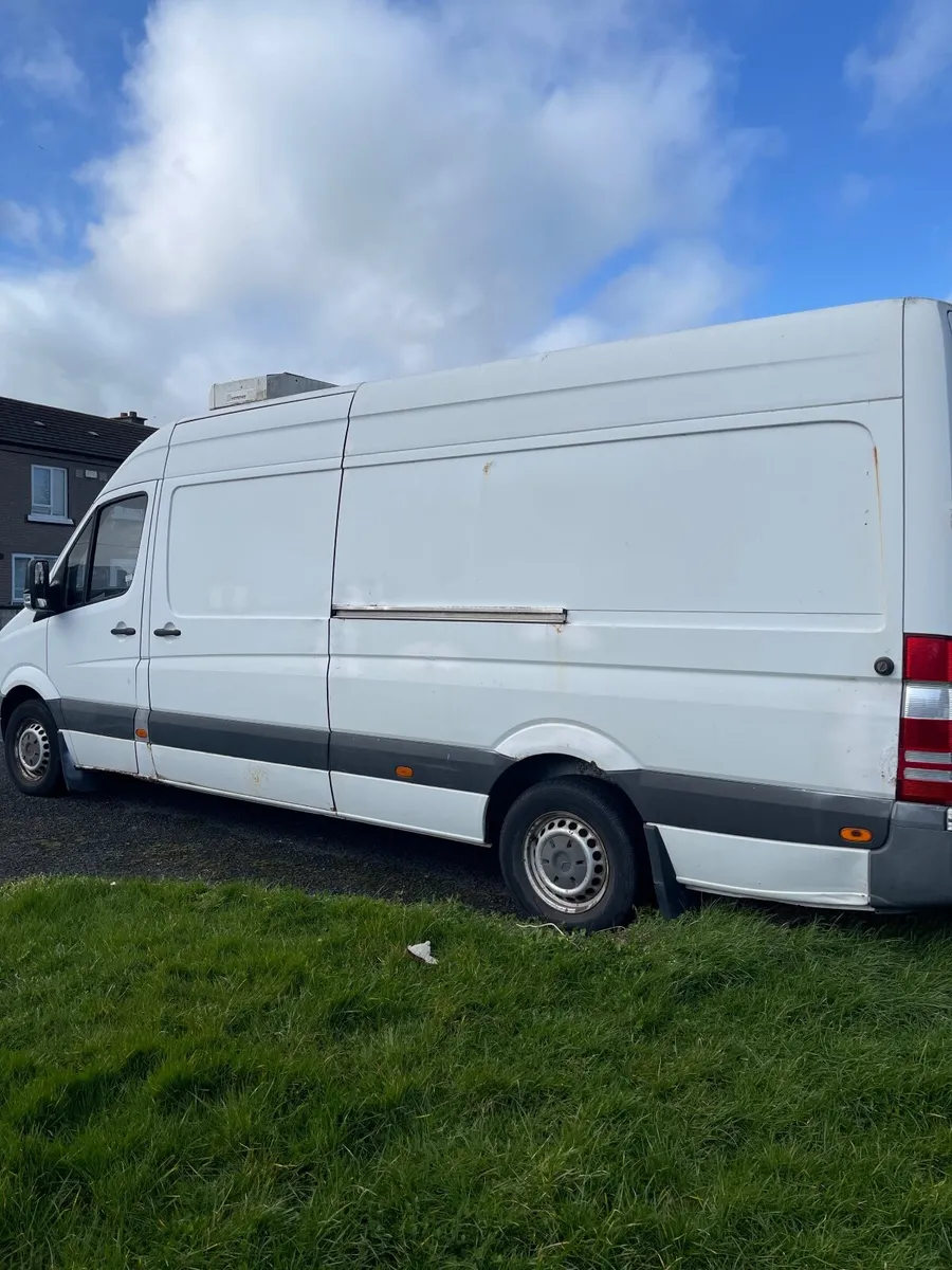 Mercedes-Benz Sprinter 2013 - Image 2